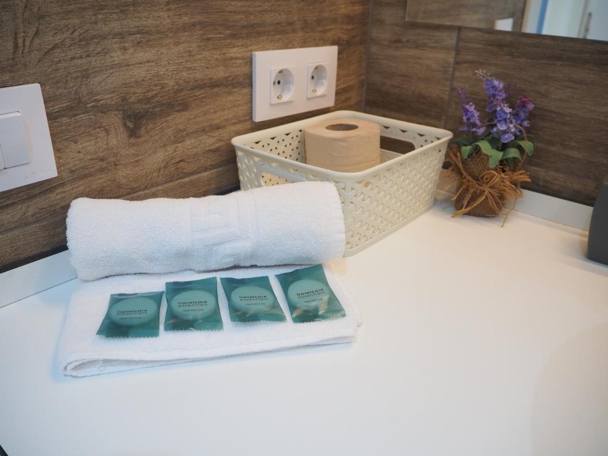 Apartament Amb Piscina I Aparcament - Baixos Amb Jardinet 칼레냐 데 팔라푸르헬 외부 사진