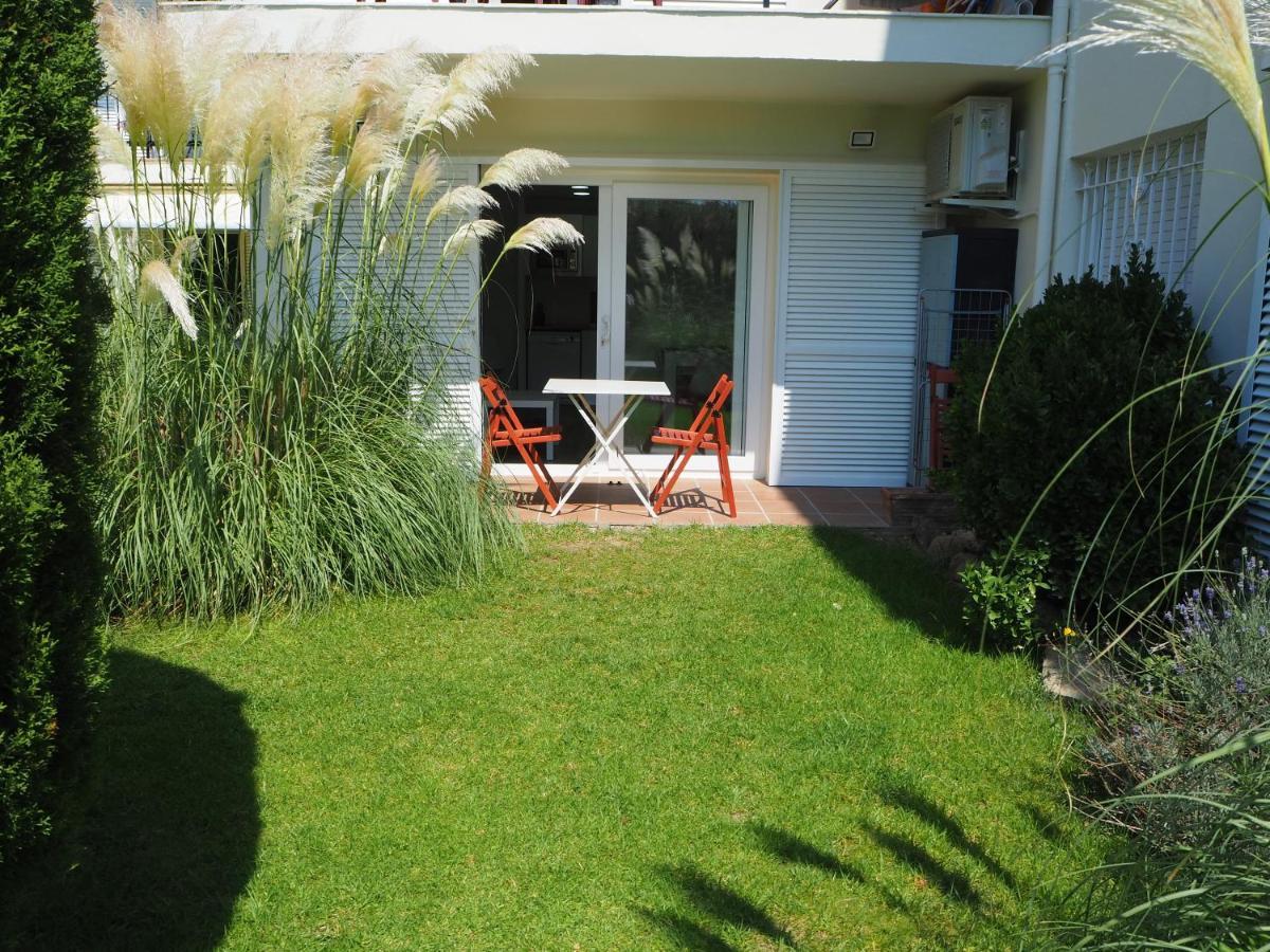 Apartament Amb Piscina I Aparcament - Baixos Amb Jardinet 칼레냐 데 팔라푸르헬 외부 사진